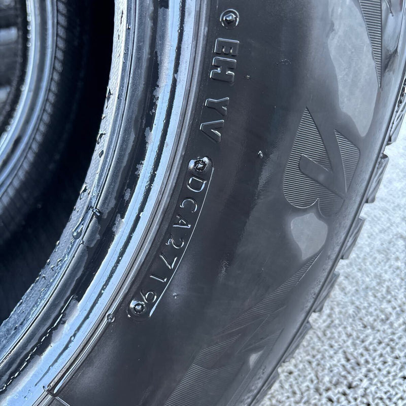 ブリヂストン 215/70R16 DM-V3 中古冬タイヤ 2本セット:12000円