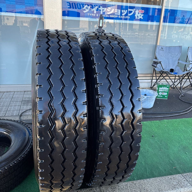 11R 22.5 、中古地山　16PR 2021年 ヨコハマ　激安美品　2本セット：33000円