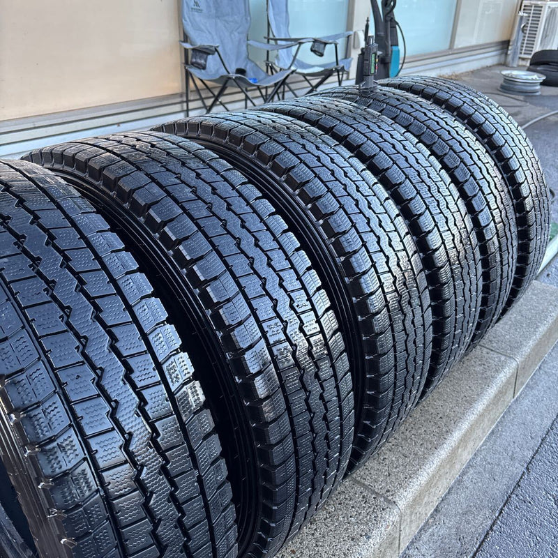 205/85R16 中古地山　ダンロップ　激安美品　　6本セット：27000円