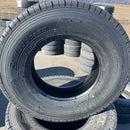 295/80R22.5 、新品地山　2023年　ヨコハマ　激安美品　6本セット：239000円 未使用