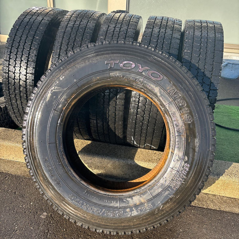 225/80R17.5 東洋　中古地山　激安美品　6本セット：25000円