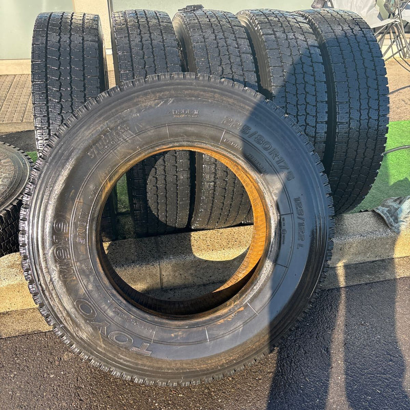 225/80R17.5 東洋　中古地山　激安美品　6本セット：25000円