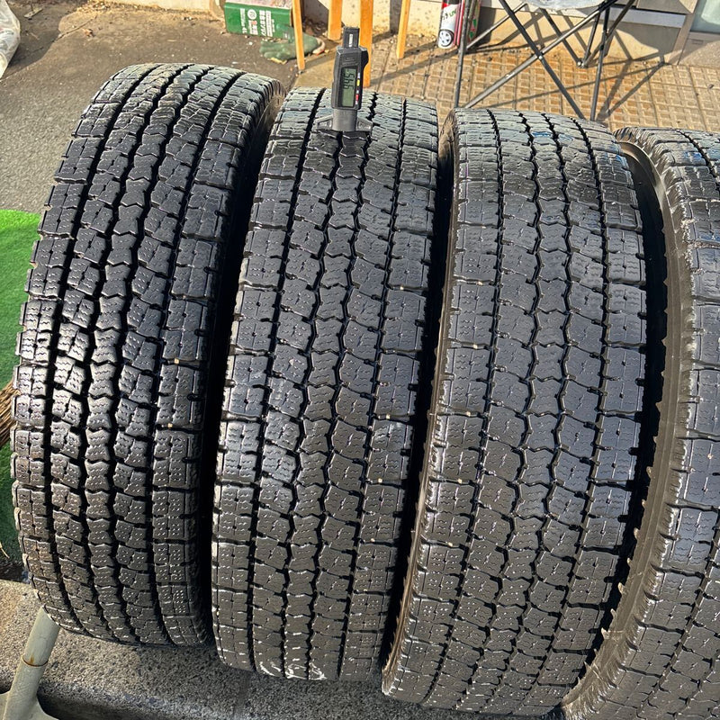 225/80R17.5 BRIDGESTONE, 2020年UP 中古地山　激安美品　6本セット：31500円