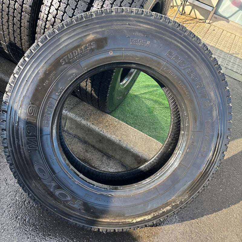 225/80R17.5 BRIDGESTONE, 2020年UP 中古地山　激安美品　6本セット：31500円