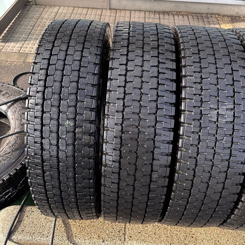 225/80R17.5 中古地山　ダンロップ　激安美品　6本セット：27200円