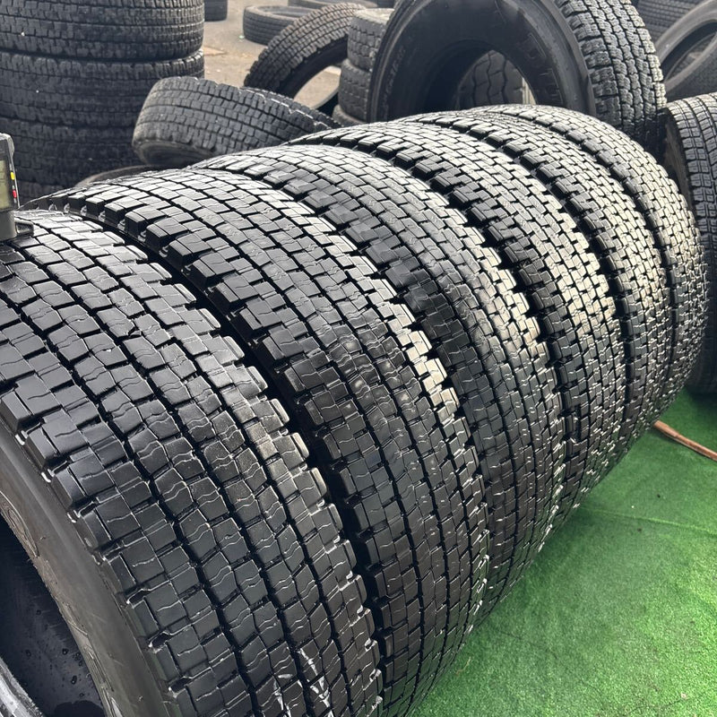 225/80R17.5 中古地山　ダンロップ　激安美品　6本セット：30300円