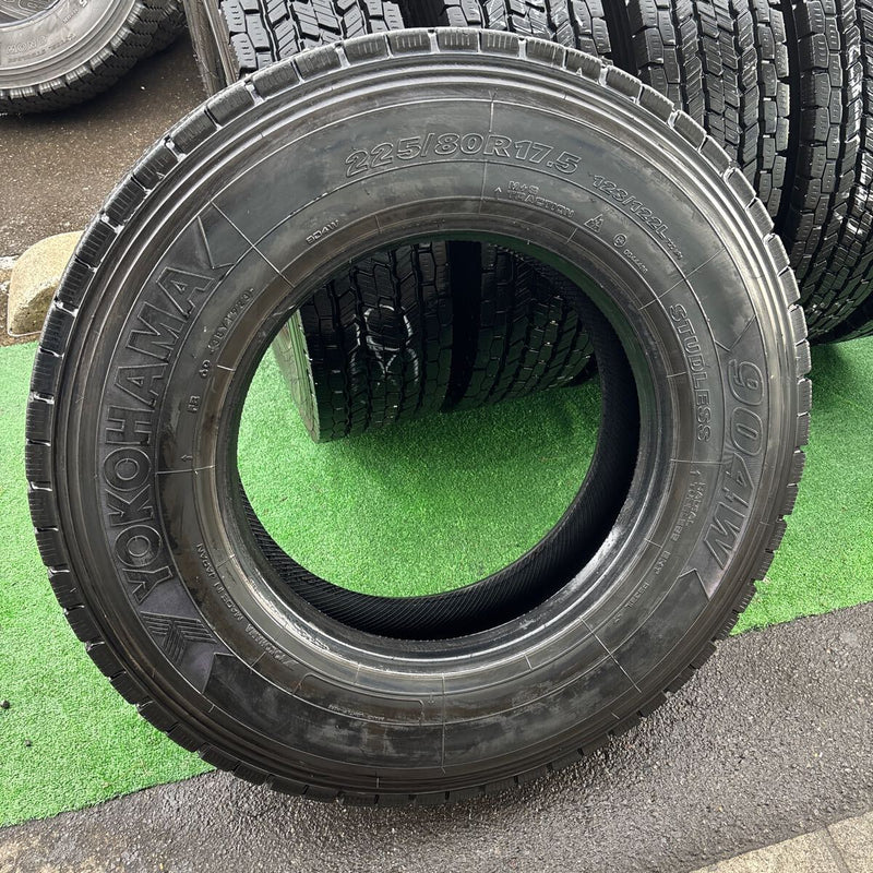 225/80R17.5 ヨコハマ　2023年　中古地山　激安美品　6本セット：35900円