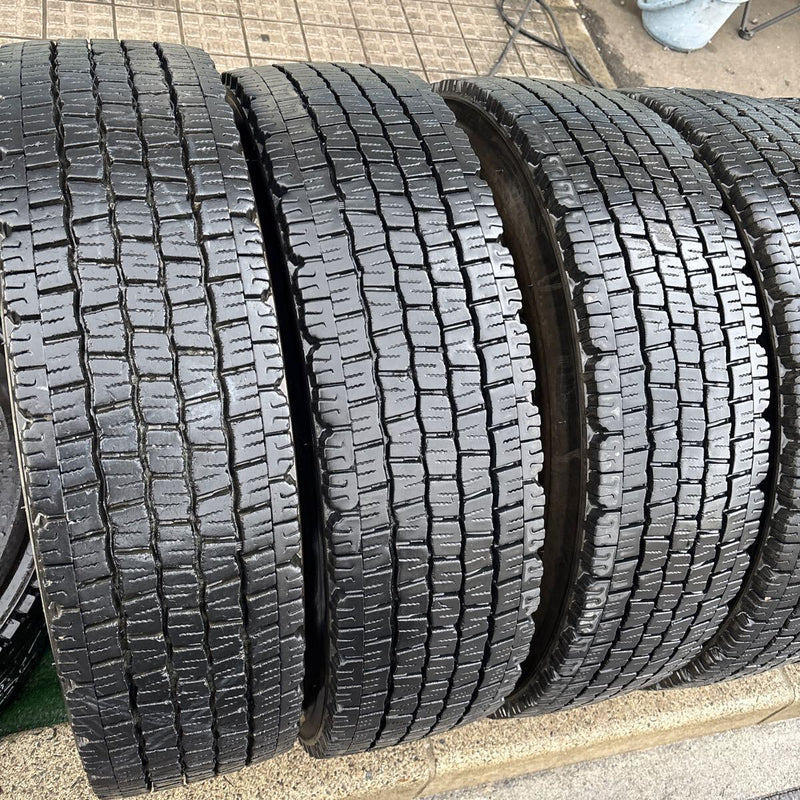 225/80R17.5 DUNLOP 中古地山　激安美品　6本セット：28700円