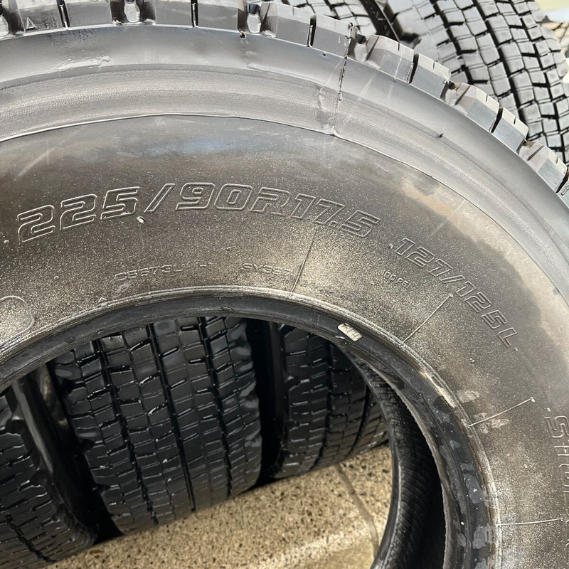 225/90R17.5 再生タイヤ　中古　激安美品　6本セット：27500円