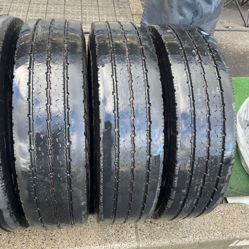 215/85R16 ブリヂストン　中古地山　激安美品　6本セット：25000円