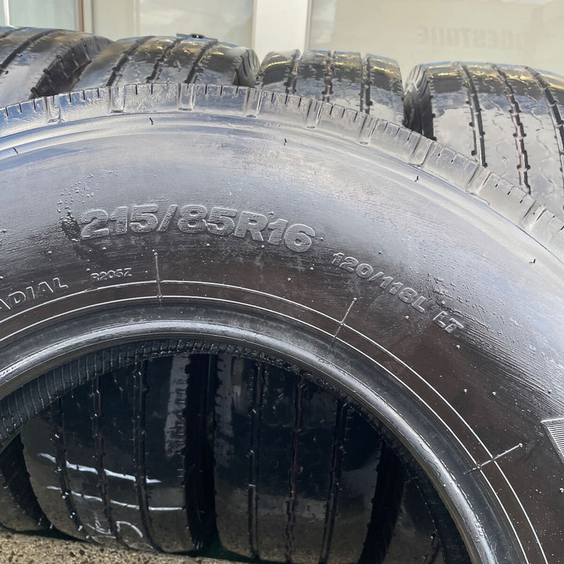 215/85R16 ブリヂストン　中古地山　激安美品　6本セット：25000円