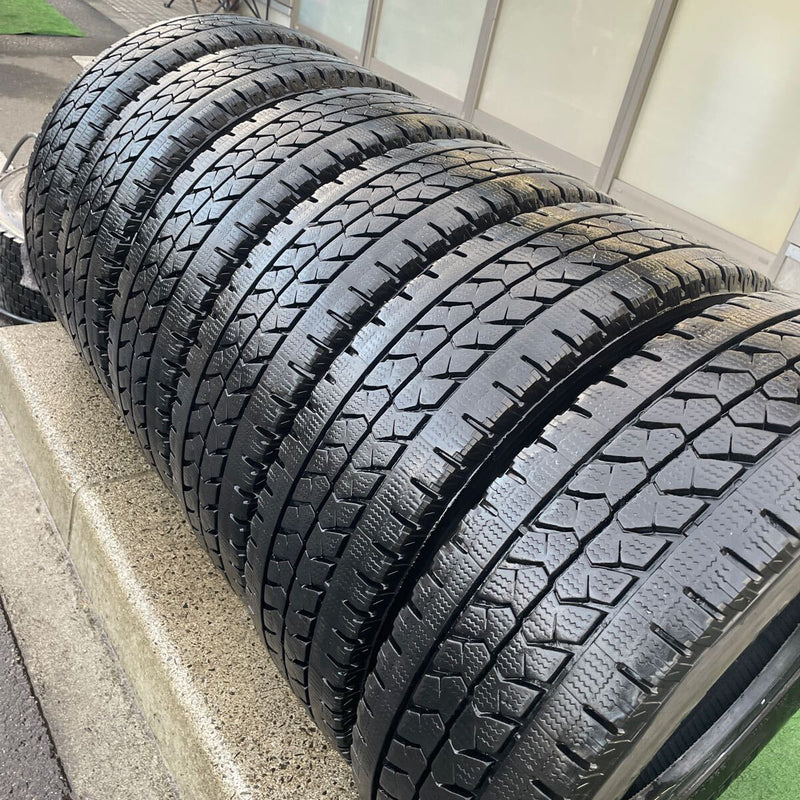 225/70R16 ブリヂストン　中古地山　激安美品　6本セット：28500円