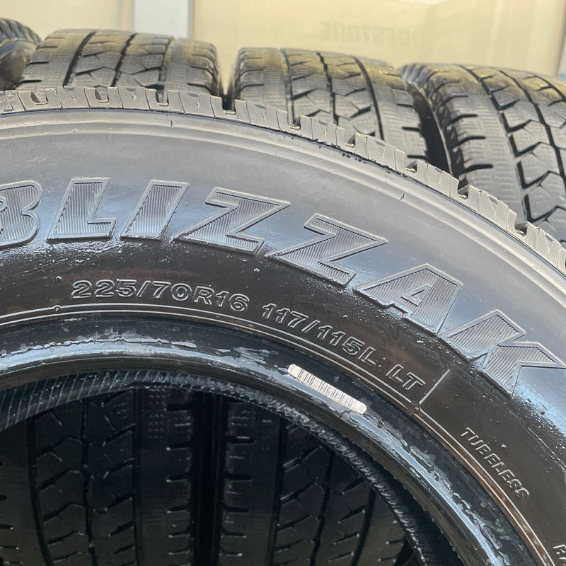 225/70R16 ブリヂストン　中古地山　激安美品　6本セット：28500円