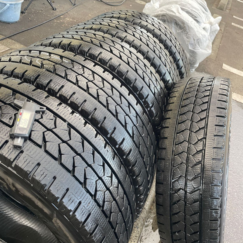 225/70R16 ブリヂストン　中古地山　激安美品　6本セット：28500円