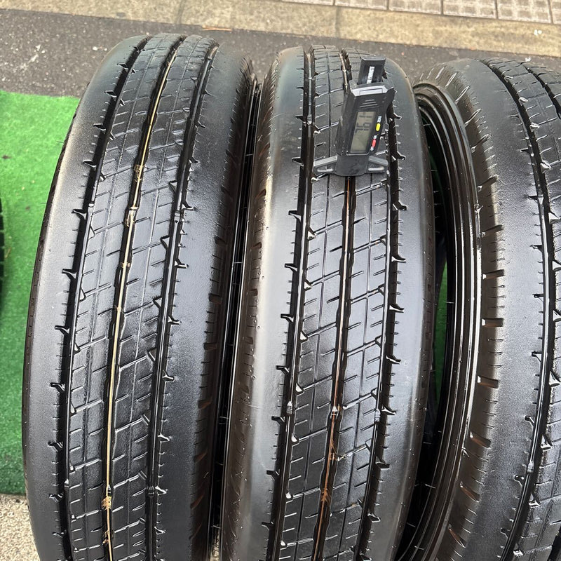 195/85R15 ダンロップ　2024年製 中古地山　激安美品　4本セット：22000円