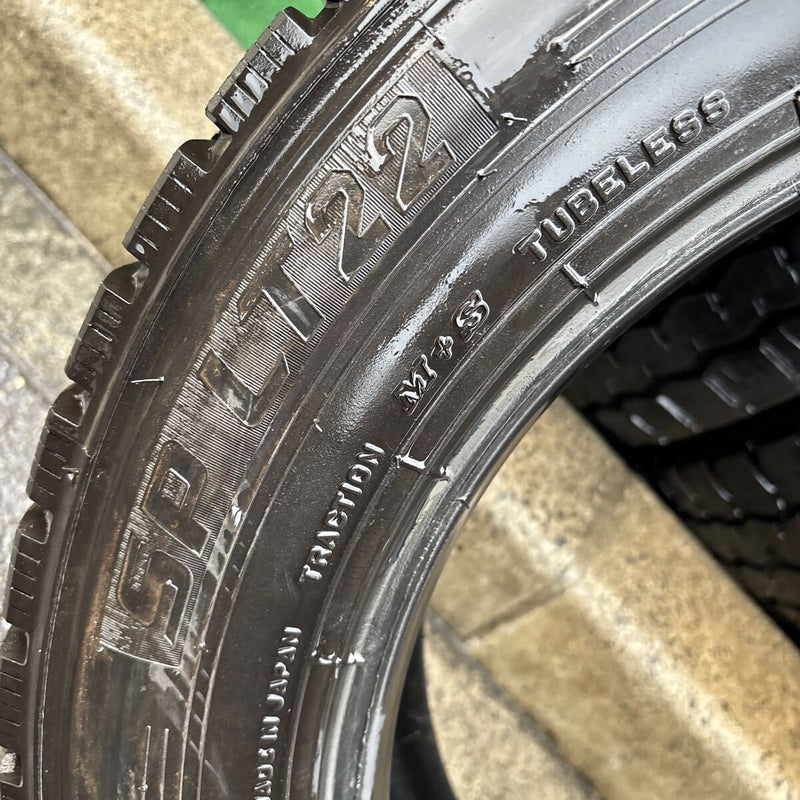 205/60R17.5 中古地山　2022年製 ダンロップ　激安美品　4本セット：22000円