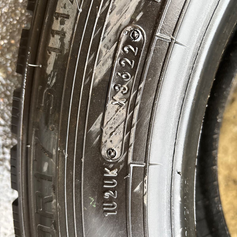 205/60R17.5 中古地山　2022年製 ダンロップ　激安美品　4本セット：22000円