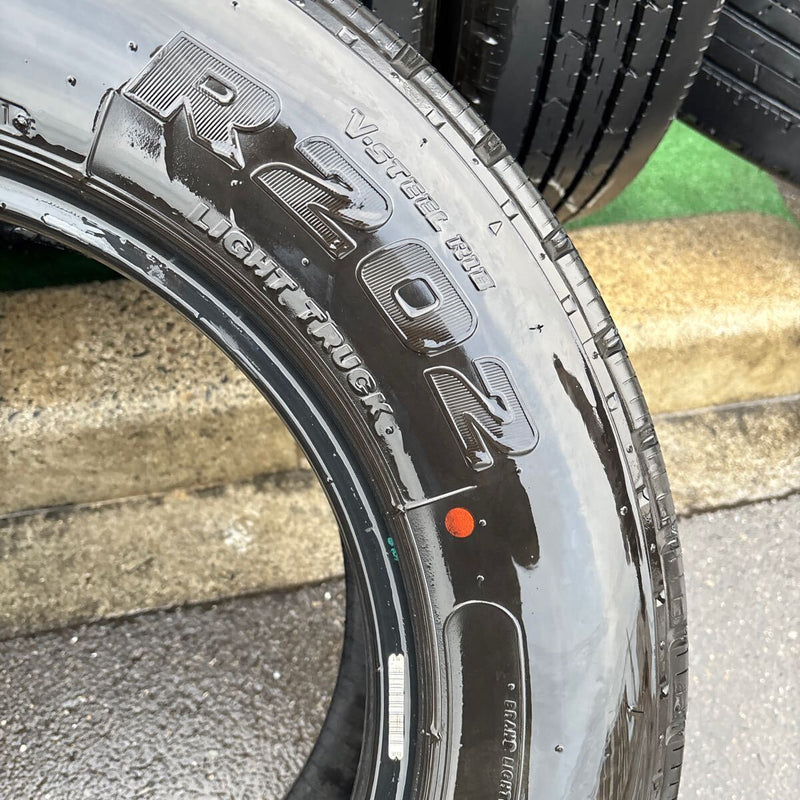 205/70R16 ブリヂストン　2021年製 中古地山　激安美品　6本セット：28500円