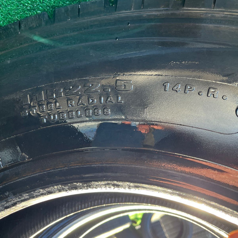 11R22.5 DUNLOP, SP062 中古スタッドレス　激安美品　2本セット：39000円