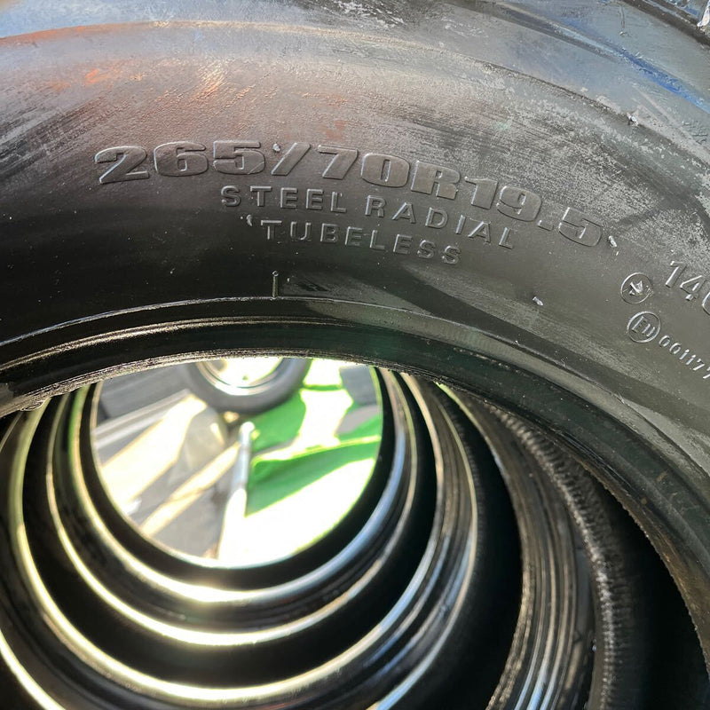 265/70R19.5 DUNLOP, SP001 中古スタッドレス　激安美品　4本セット：64000円