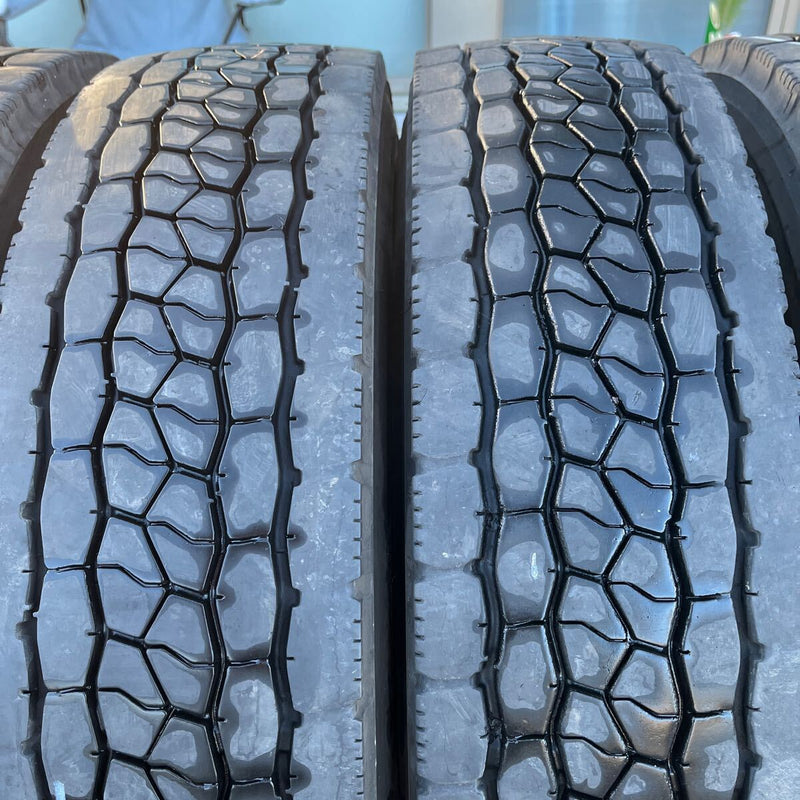 225/80R17.5 BRIDGESTONE, M800 中古ミックス　激安美品　6本セット：36000円