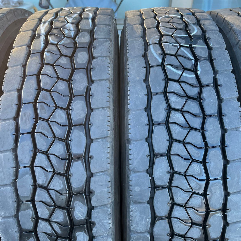 225/80R17.5 BRIDGESTONE, M800 中古ミックス　激安美品　6本セット：36000円