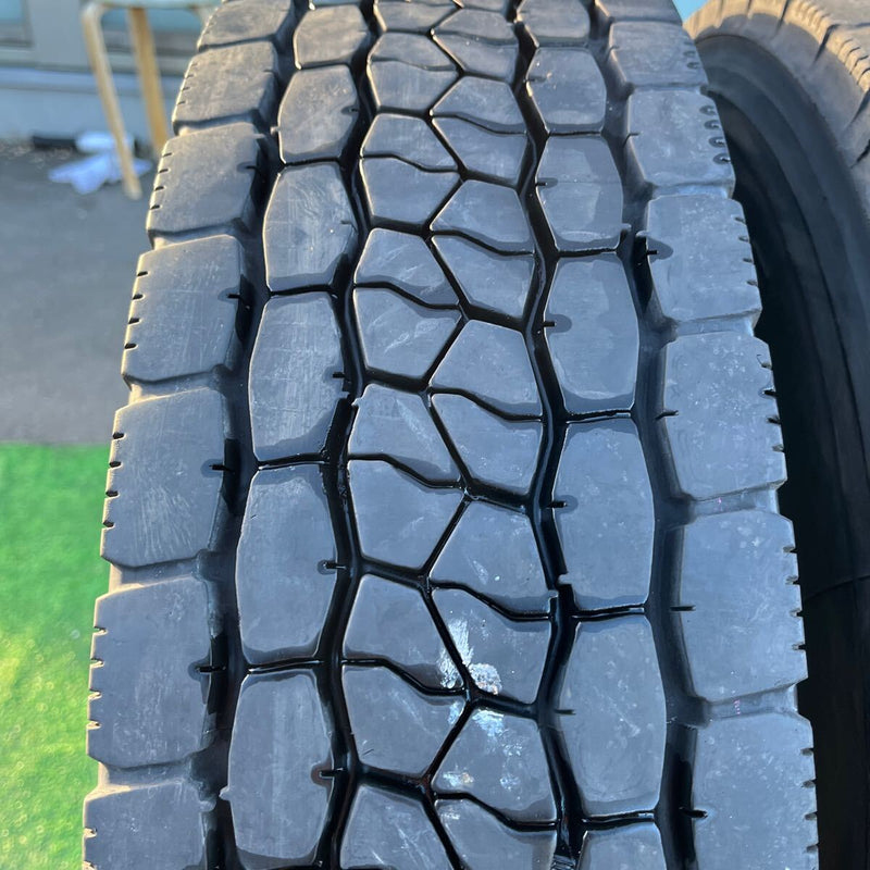 225/80R17.5 BRIDGESTONE, M800 中古ミックス　激安美品　6本セット：36000円