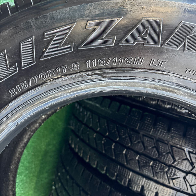 215/70R17.5 BRIDGESTONE 中古地山　スタッドレス　6本セット:26500円