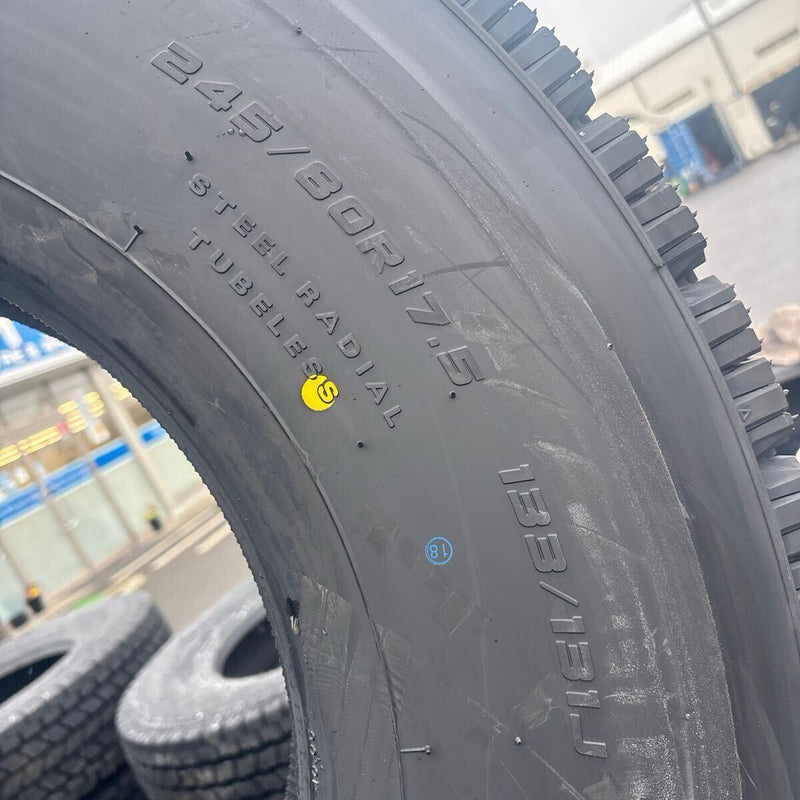 245/80R17.5 新品地山　2024年製 ダンロップSP081激安美品　　6本セット：145000円 未使用