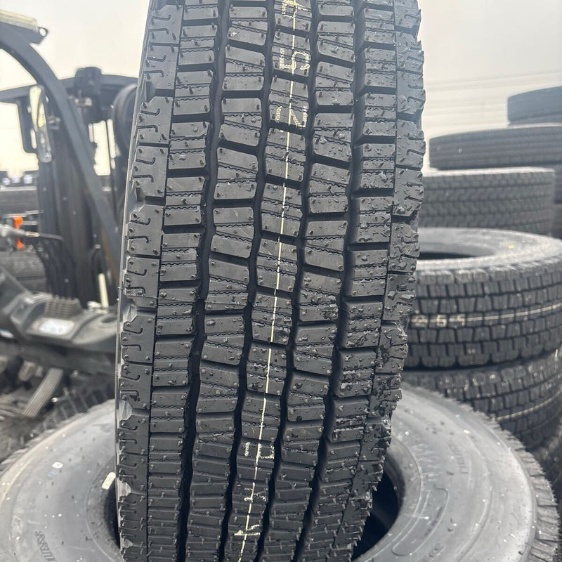 245/80R17.5 新品地山　2024年製 ダンロップSP081激安美品　　6本セット：145000円 未使用
