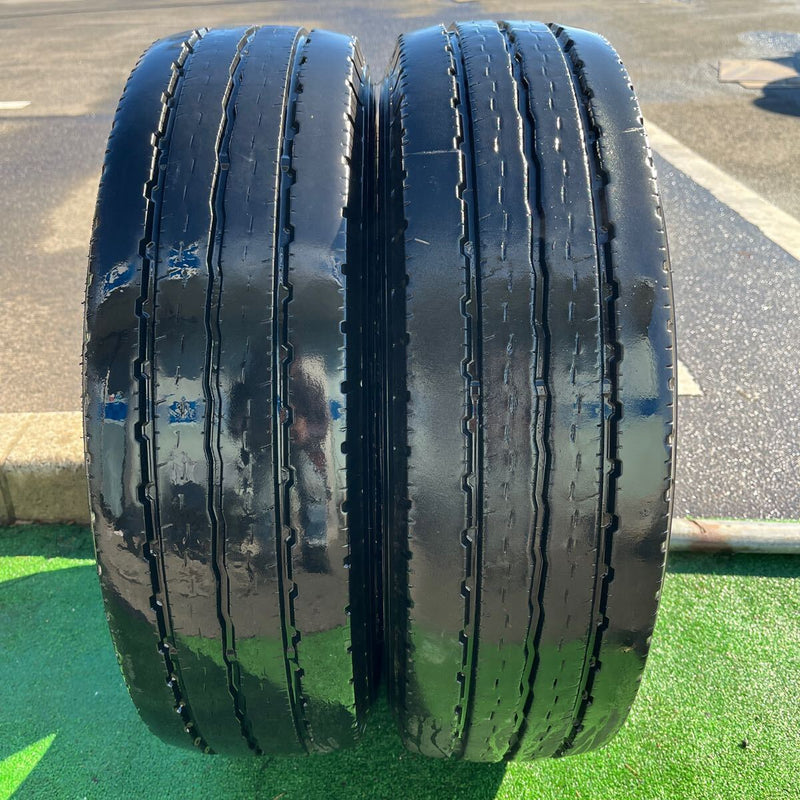 205/70R16 中古地山　ヨコハマ　激安美品　2本セット：8000円