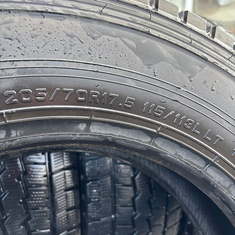 ダンロップ 205/70R17.5 WMLT03 バリ溝 中古冬タイヤ 6本:29000円