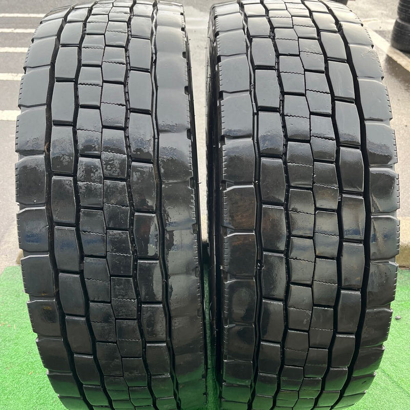 265/70R19.5 DUNLOP, SP680 中古ミックス　激安美品　　2本セット：24500円