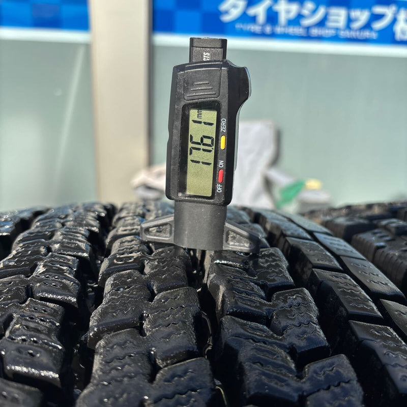 11R22.5 16PR YOKOHAMA 905W 中古地山　スタッドレス　8本セット：160000円