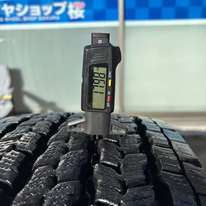 11R22.5 16PR YOKOHAMA 905W 中古地山　スタッドレス　8本セット：160000円