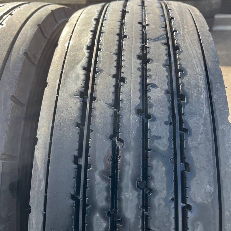 215/70R17.5 BRIDGESTONE, R173 中古　　激安美品　6本セット：41000円