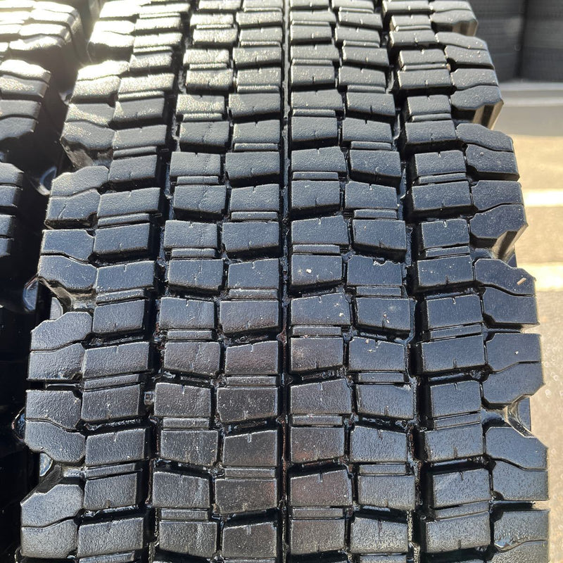 215/70R17.5 BRIDGESTONE, W970 中古スタッドレス　　激安美品　6本セット：43000円