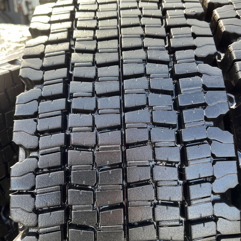 215/70R17.5 BRIDGESTONE, W970 中古スタッドレス　　激安美品　6本セット：43000円