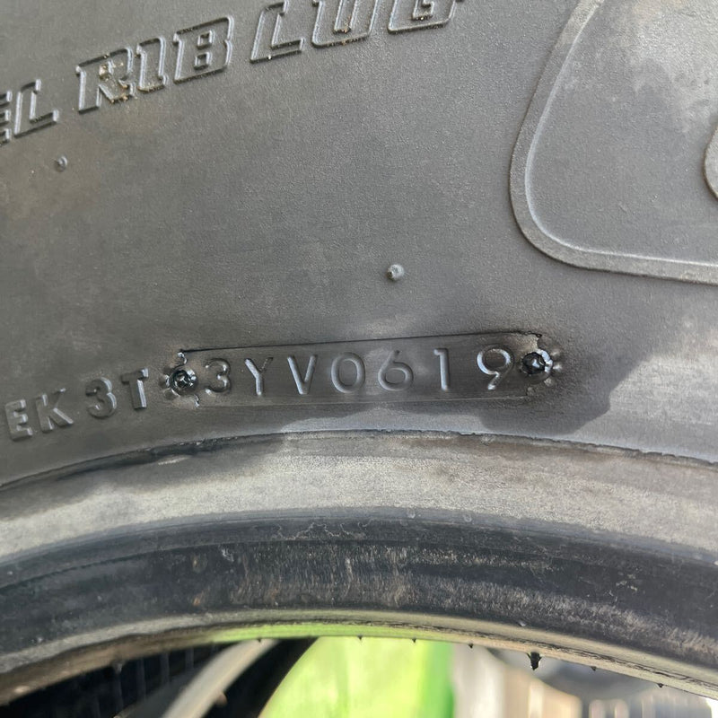 11R22.5 BRIDGESTONE, G570 激安美品　2本セット：30000円