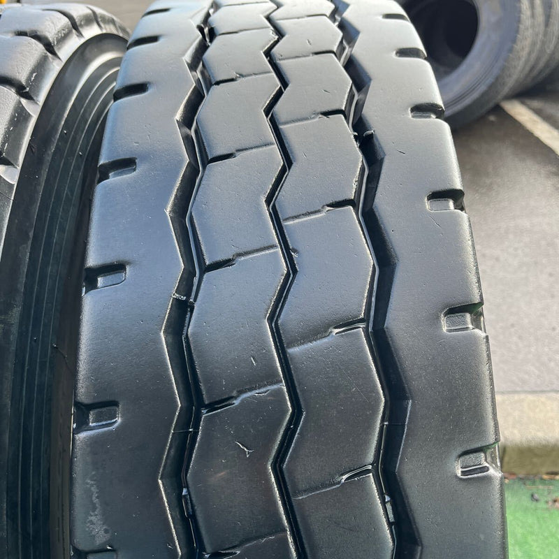 11R22.5 BRIDGESTONE, G570 激安美品　2本セット：29500円