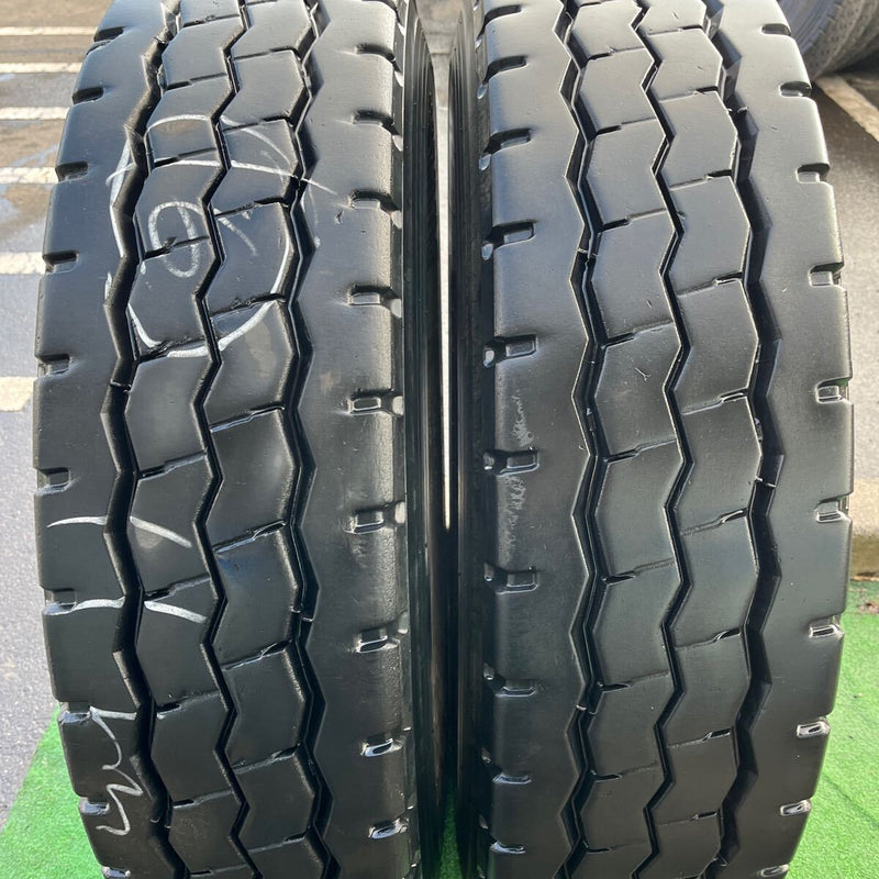 11R22.5 BRIDGESTONE, G570 激安美品　2本セット：29500円