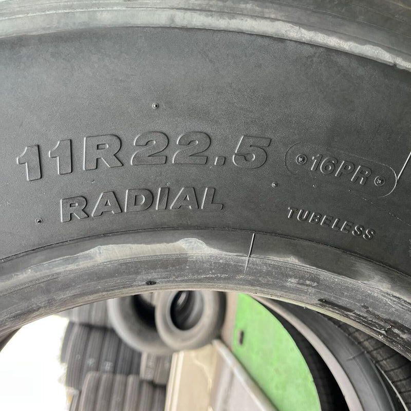 11R22.5 16PR BRIDGESTONE, L370 ゲタ山激安美品　2本セット：27000円