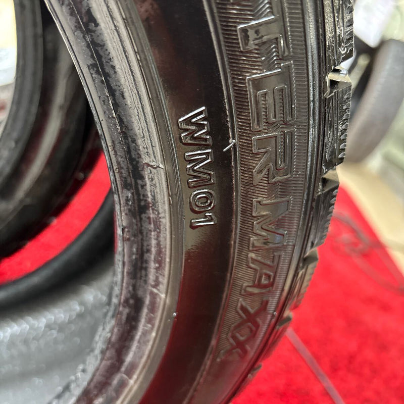 ダンロップ 215/45R17 年式古め 深溝 2本セット:9000円