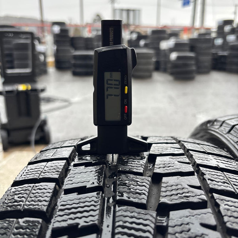 ダンロップ 215/45R17 年式古め 深溝 2本セット:9000円
