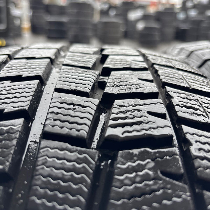 ダンロップ 215/45R17 年式古め 深溝 2本セット:9000円