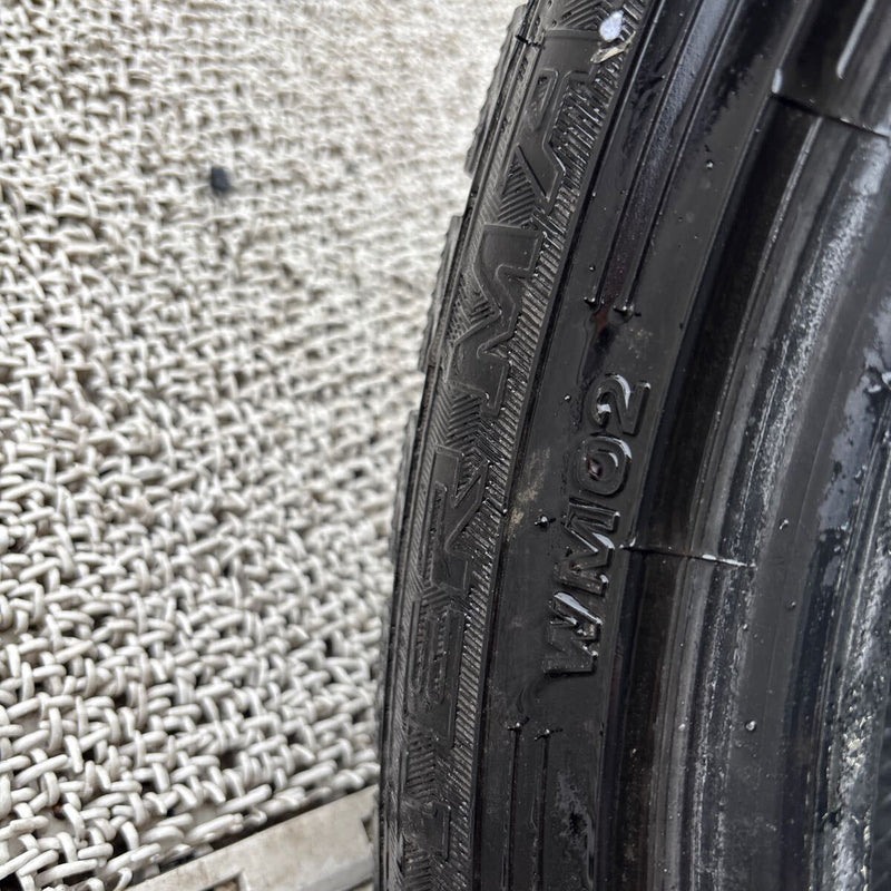 ダンロップ 215/50R17 WM02 中古冬タイヤ 1本:5000円