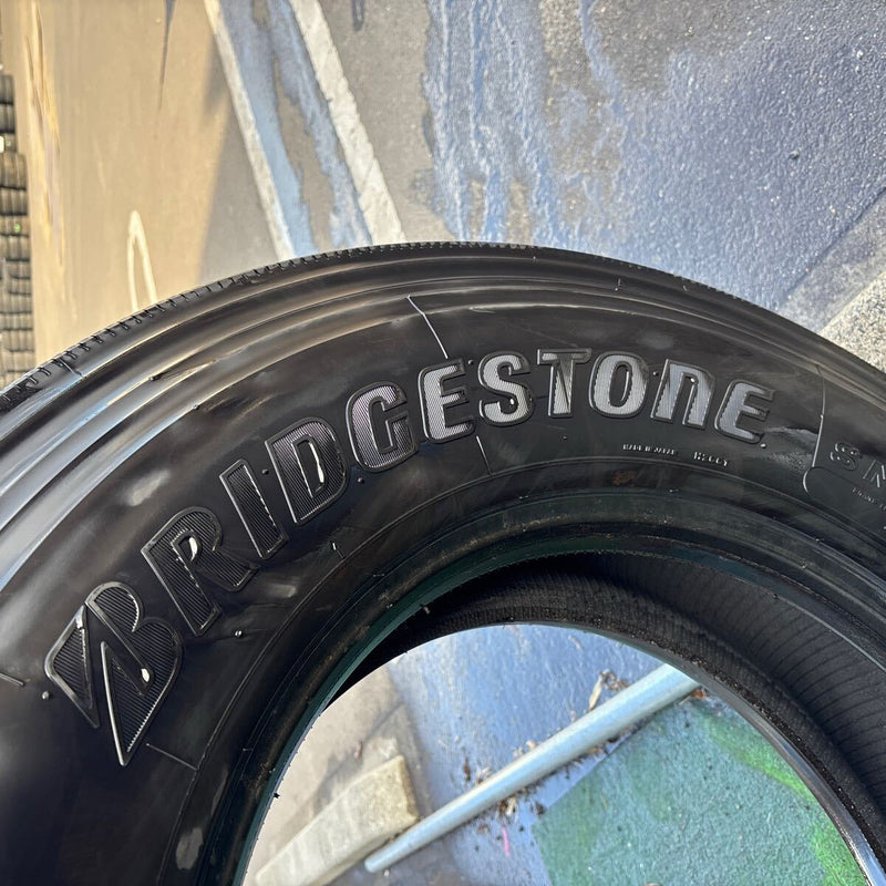 295/80R22.5 153/150J BRIDGESTONE M801 中古地山　１本:20000円