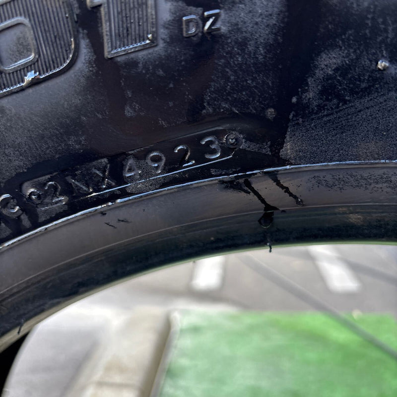 295/80R22.5 153/150J BRIDGESTONE M801 中古地山　１本:20000円