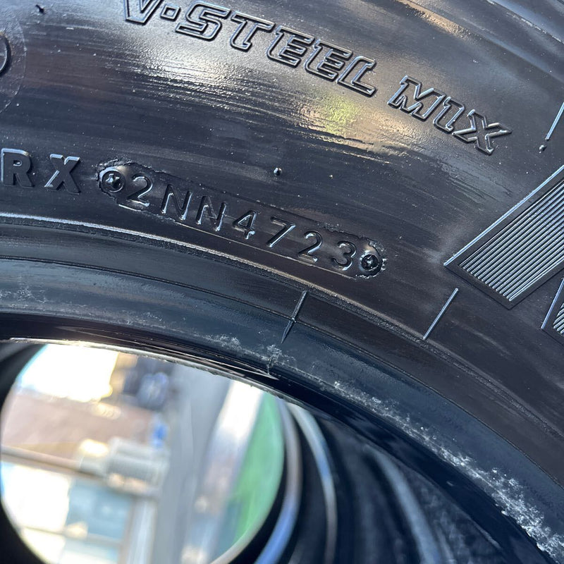 245/70R19.5 BRIDGESTONE M888 中古地山　ミックス　4本セット：96000円