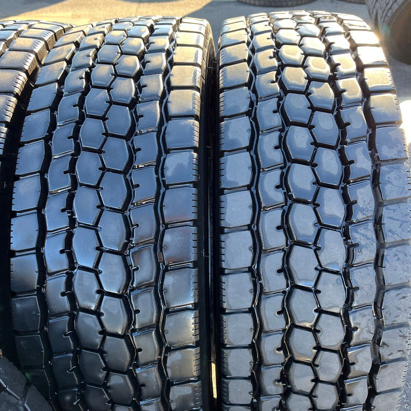 245/70R19.5 BRIDGESTONE, M888 ミックスタイヤ　2023年製 激安美品　12本セット：288000円